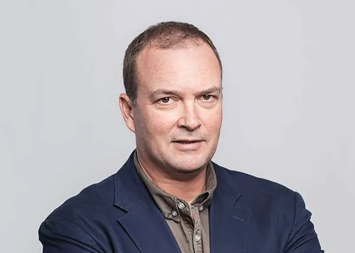 A portrait photo of Chris Alderson, CEO of Construction Health and Safety New Zealand (CHASNZ).