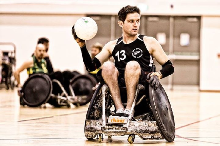 Dan Buckingham looks to pass the ball for the Wheel Blacks in 2015.