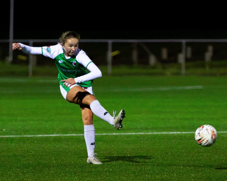 Summer Carkeek playing football for Hibiscus Coast. 